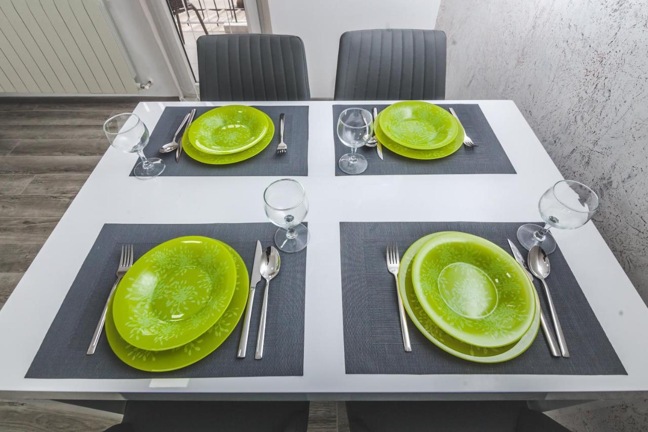 Kristal Apartmani Arandjelovac Luaran gambar