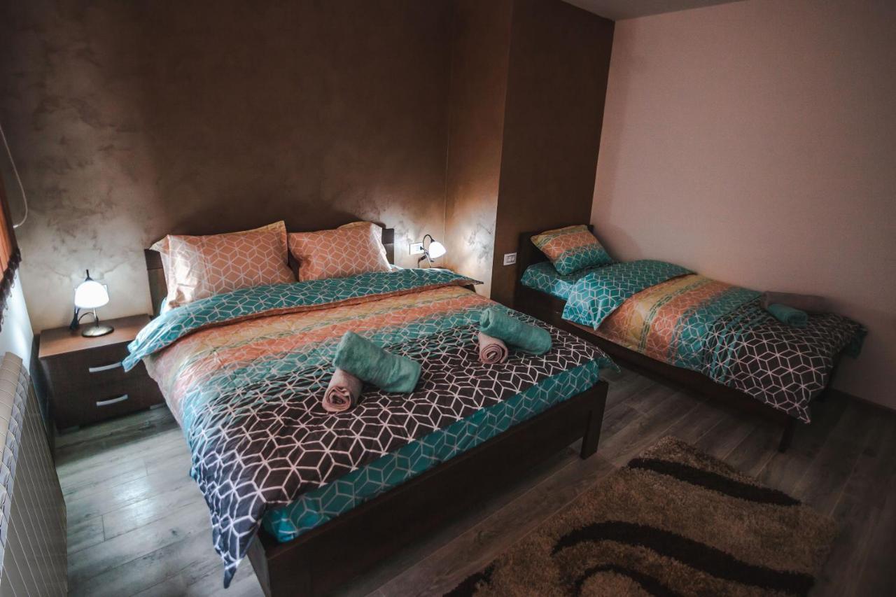 Kristal Apartmani Arandjelovac Luaran gambar