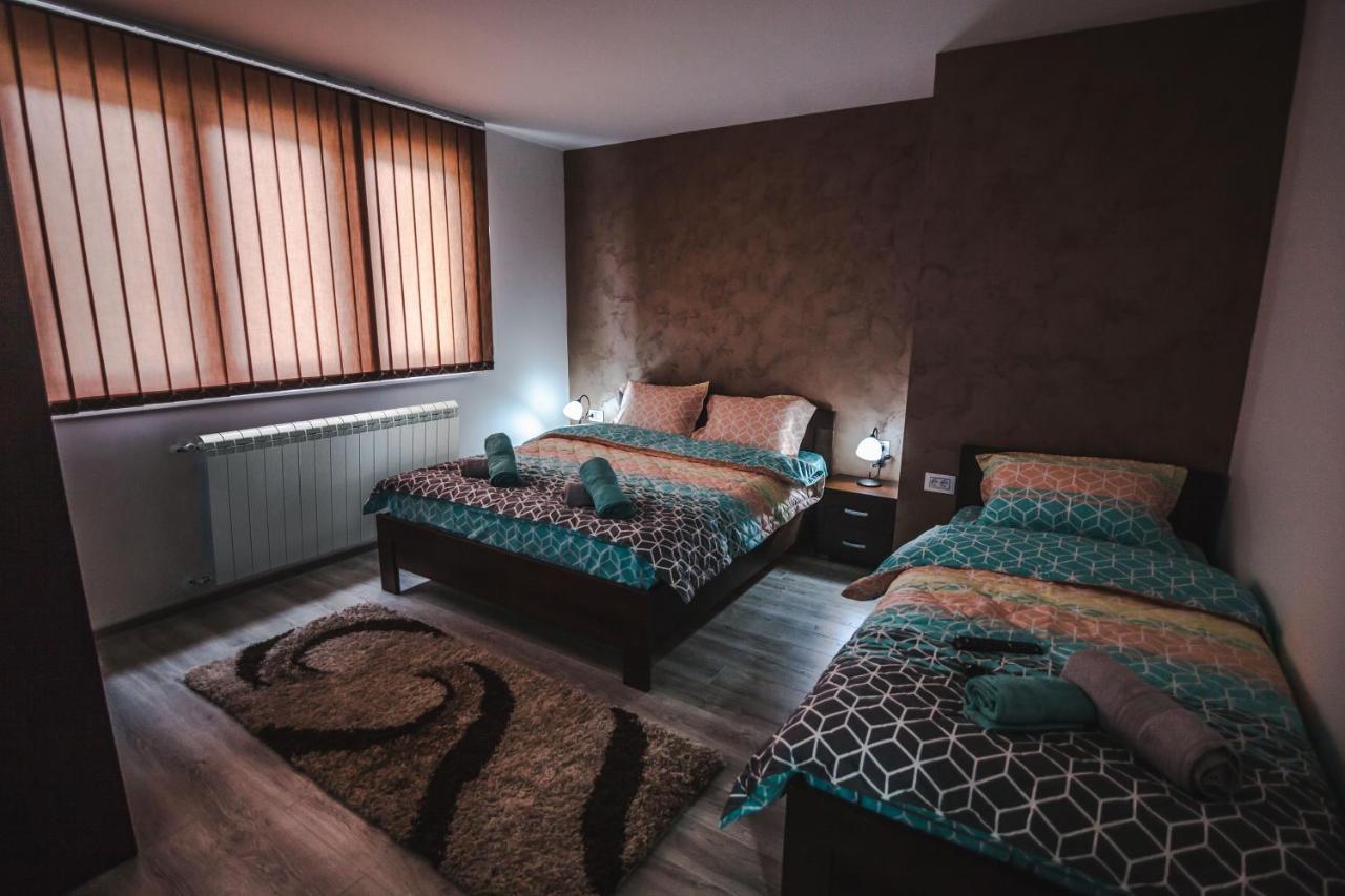 Kristal Apartmani Arandjelovac Luaran gambar